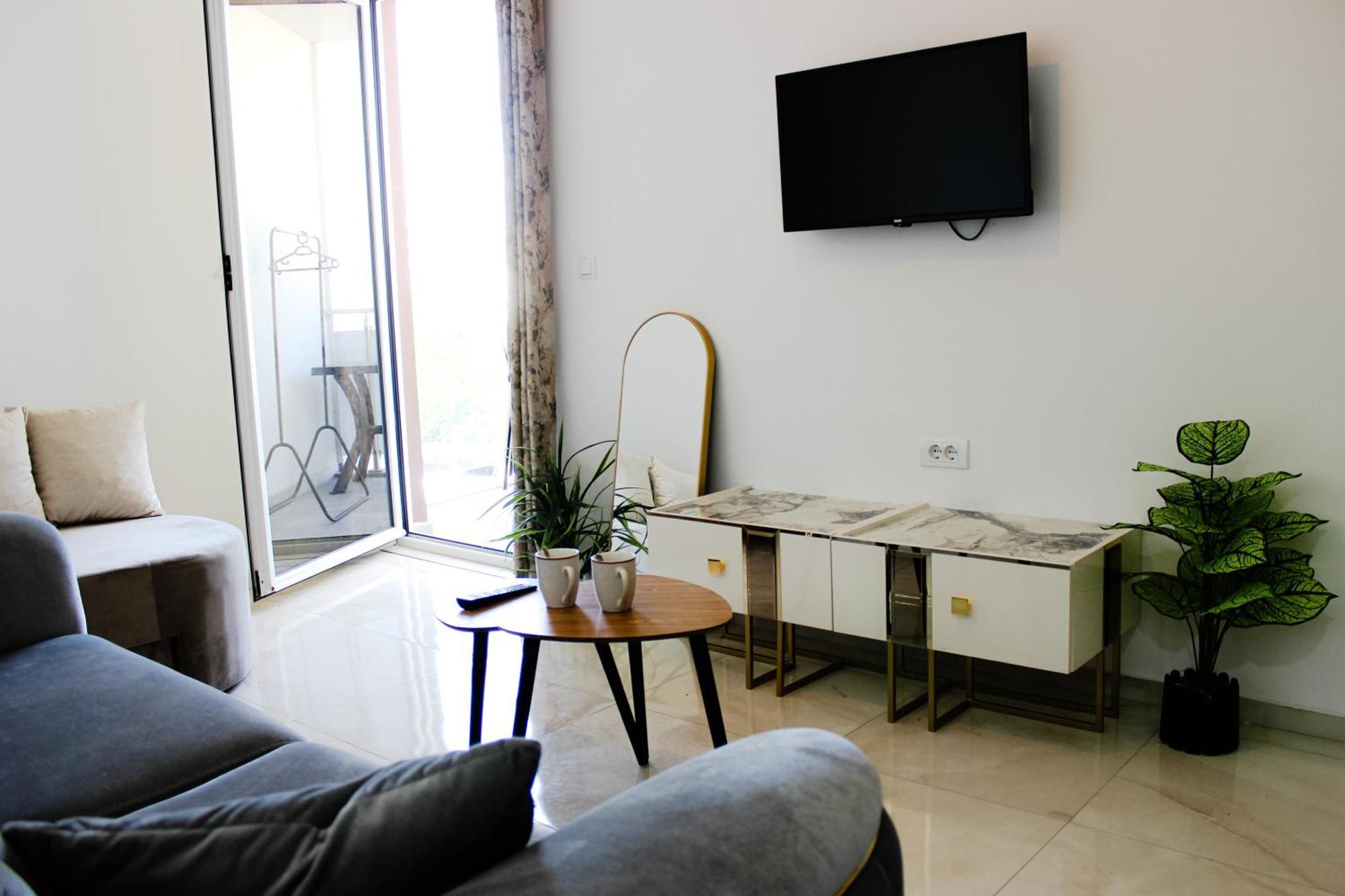 M&H Apartments Улцинь Екстер'єр фото