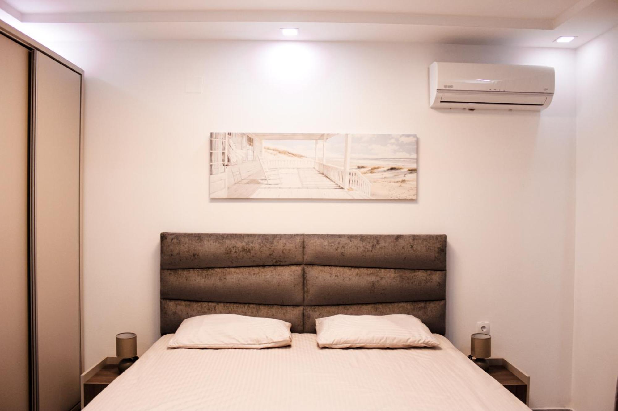 M&H Apartments Улцинь Екстер'єр фото